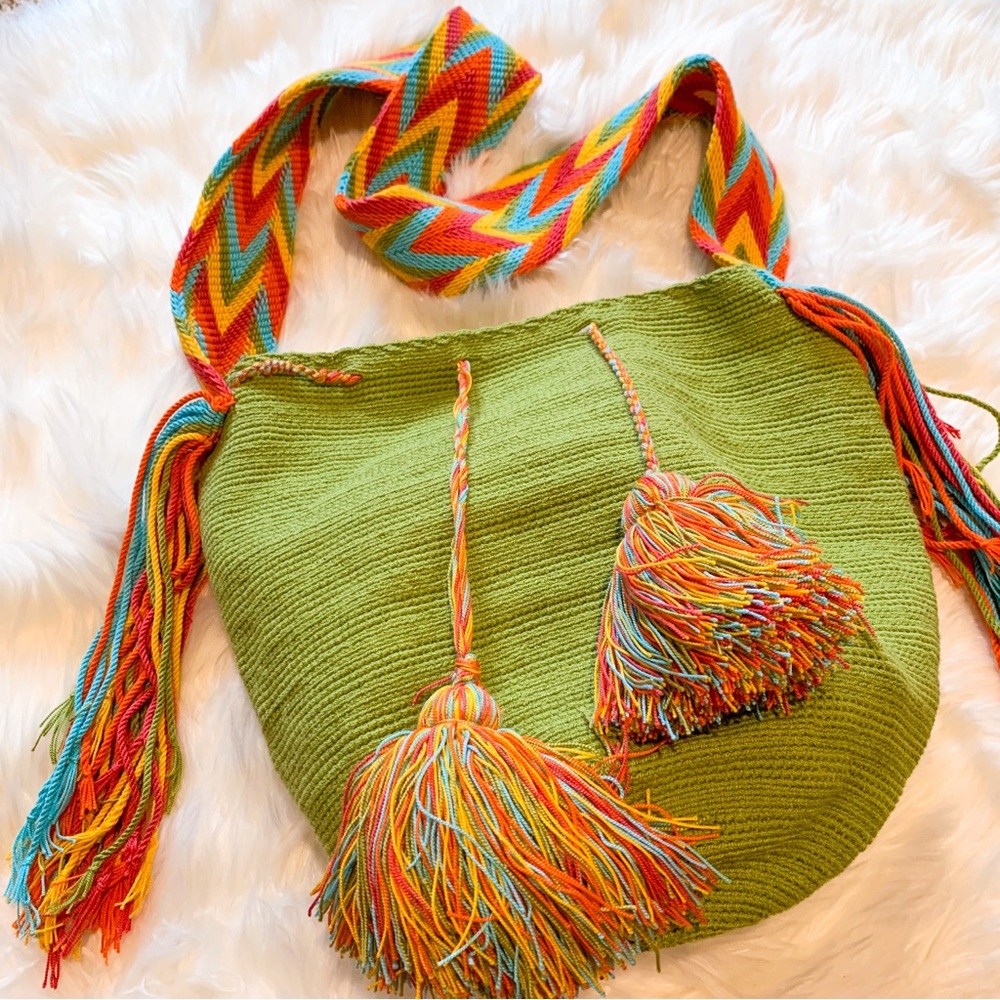 Vintage Wayuu Mochila Colorful Woven Bohemian Crossbody Bucket Bag Purse 70s 90s